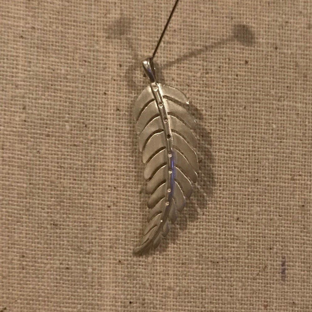 Stella & Dot Leaf Silver Charm